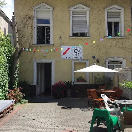 Hostel East Side *