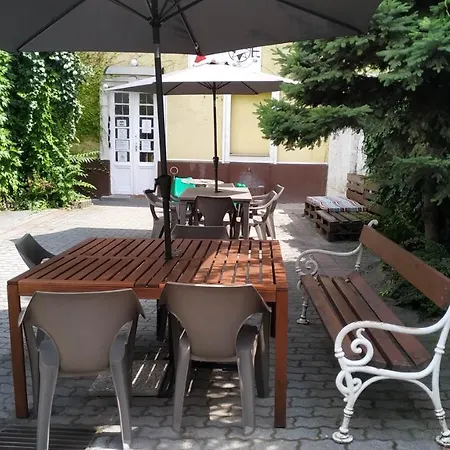 Hostel East Side